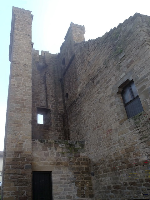 torre interior Castillo Palacio de los Reyes de Navarra o del Príncipe de Viana Navarra 06