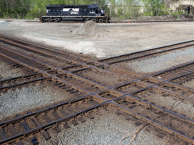 CSX & NS tracks next to Marion Union Station (Marion, Ohio, USA) 2