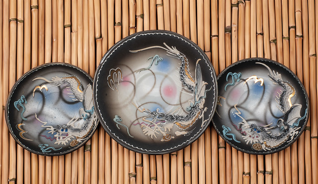 Japanese moriage dragonware
