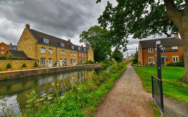 Bridge Mead, Ebley, Stroud Canal