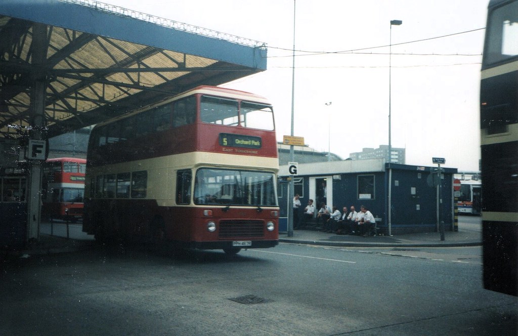 All around | EYMS 767 PPH467R was on its fourth owner. Havin… | Flickr
