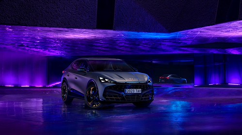 Novo CUPRA Tavascan é o primeiro SUV Coupé elétrico da marca