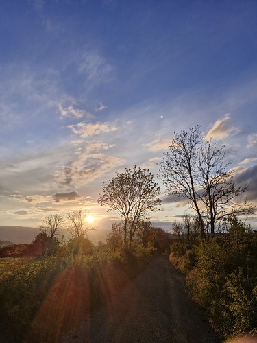 Sunset in the wild Occitanie by Red Cathedral [ Official ], A 4x4 roadtrip starting in Burgundy, through the Auvergne & ending in Moselle
More info: <a href