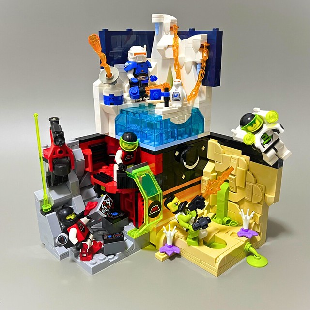 LEGO SPACE cmf 26 Habitats (part 1)