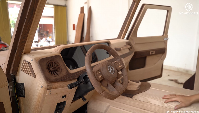 Mercedes-Benz-G-Class (3)