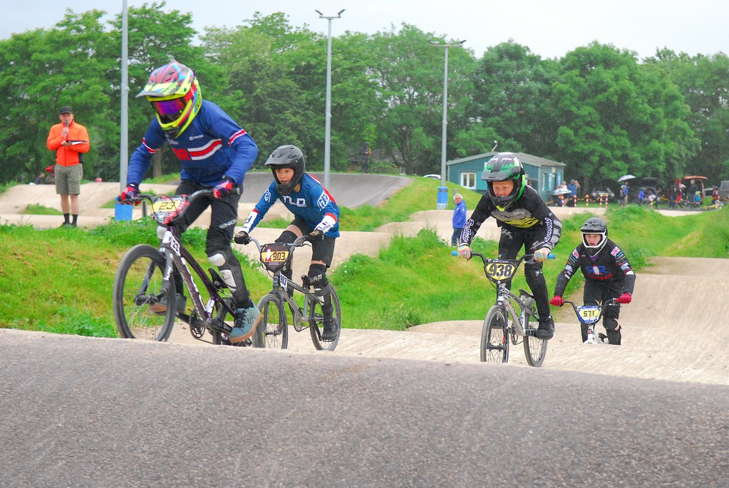 BMX_5116 | Royston out in the rain again | Royston Rockets | Flickr