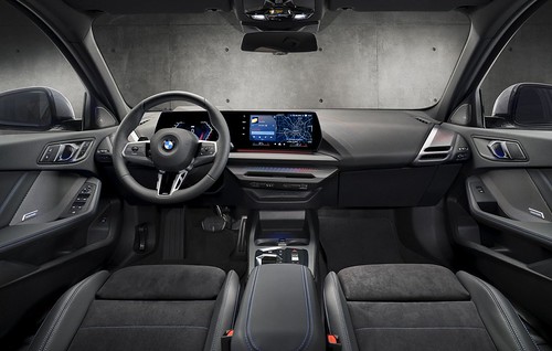 Novo BMW série 1 chega em outubro