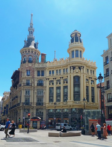 Edificio Meneses, Calle de Príncipe | by Rev Paul O'Connor