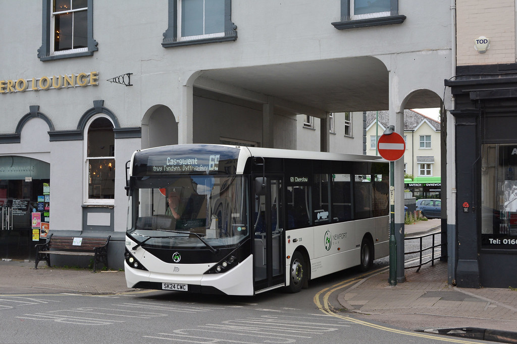 338 - SK24 CWC | leaving Monmouth bus station, via Monmow Ke… | Flickr
