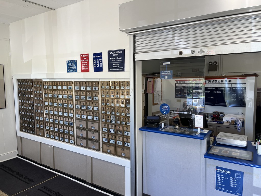 Eola Post Office