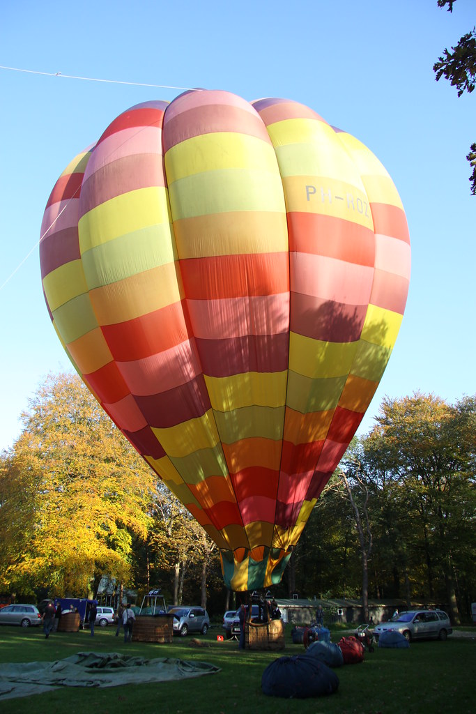 PH-ROZ @ Old Balloon Inflation Day, Amersfoort, 29-10-2011… | Flickr