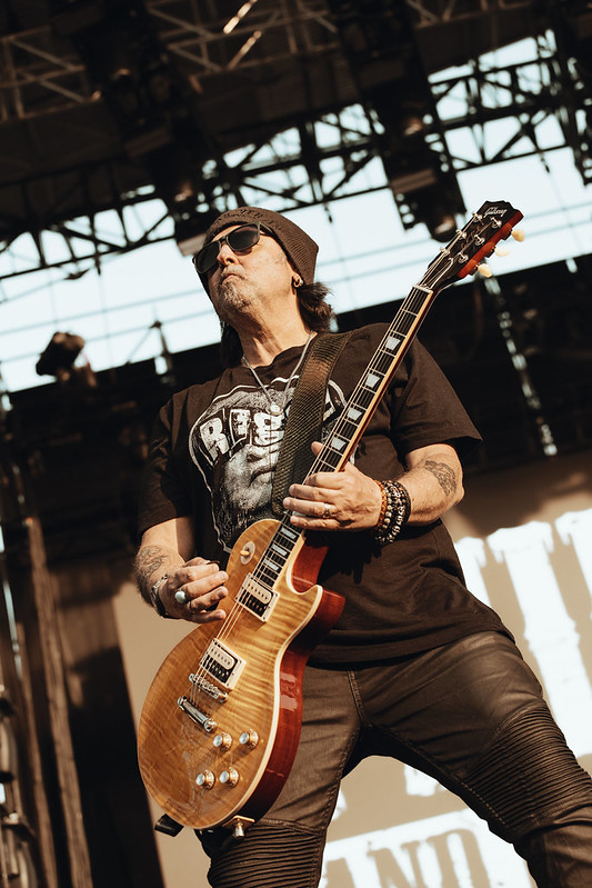 PHIL CAMPBELL AND THE BASTARD SONS-04