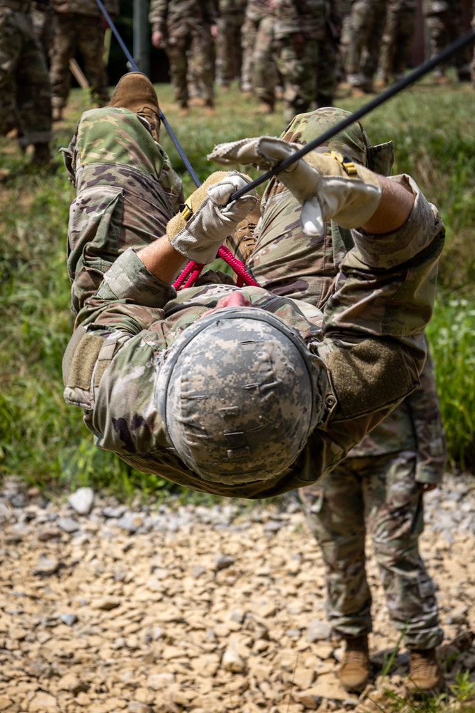 One Rope Bridge Ranger One Rope Bridge, 2nd Regiment, Basic Camp | Cadets from 2nd … | Flickr