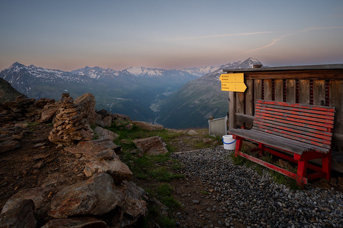 Brunnenkogelhaus kurz vor Sonnenaufgang by jzngbmkr87, Ötztal Sunrise
Blick ins Gurgler Talsölden ötztal tirol österreich nikonz6ii batis1828 zeissbatisdi