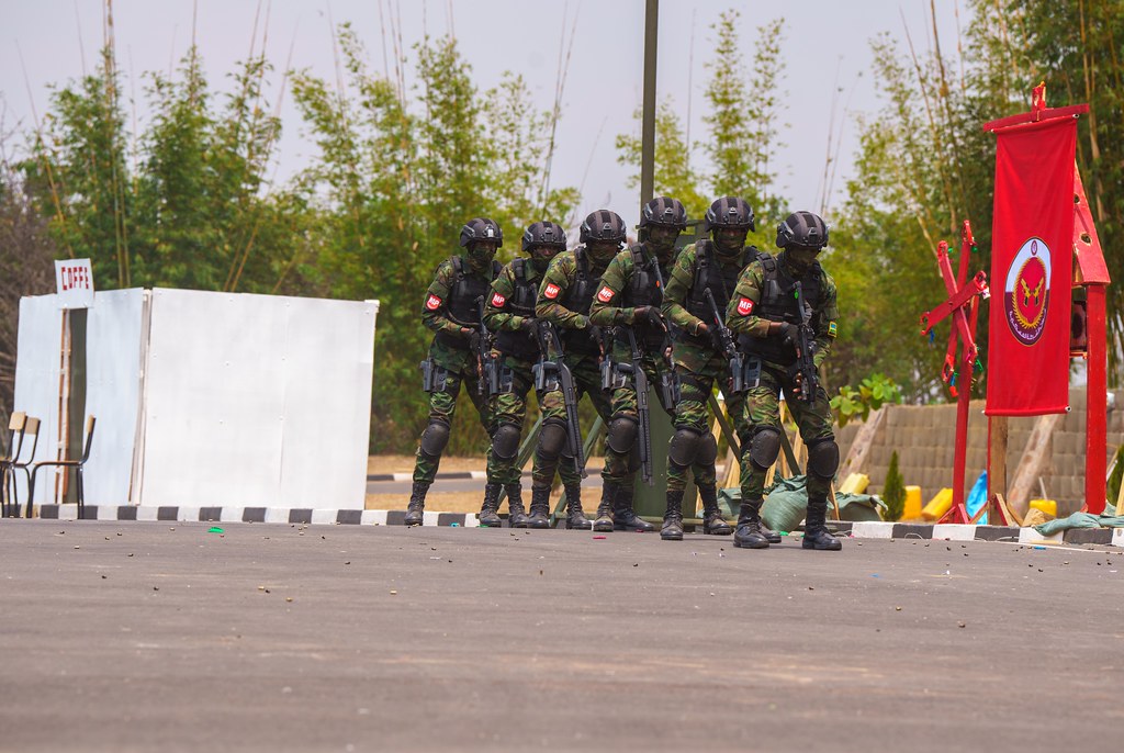 Vip Protector Course RDF Military Police complete VIP Protection Course at Gako… | Flickr
