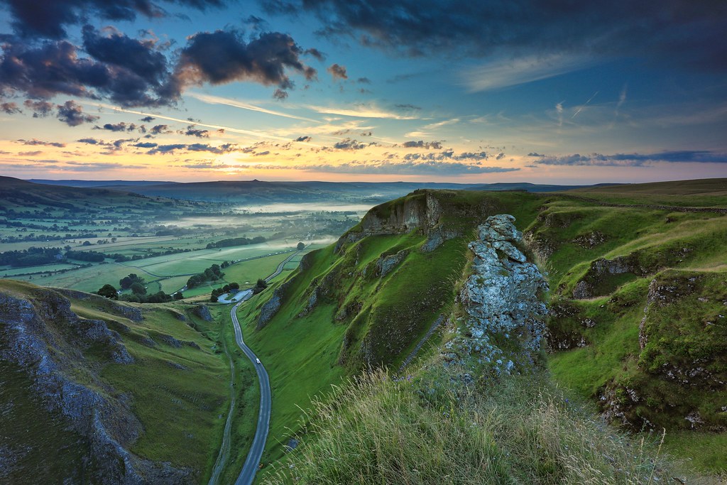 Winnats Pass | Castleton Peak District | Jeff Dugmore | Flickr
