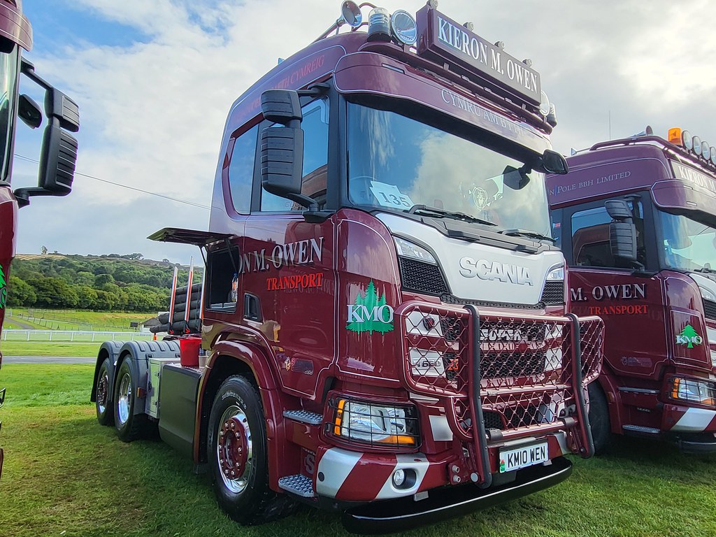 Kieron M Owen 2 | KM10WEN a Scania R660 XT 6X2 Tag at Truckf… | Flickr