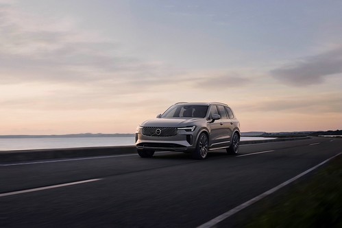 Estes são outros noventa: Volvo XC90 e EX90 melhorados e eletrificados