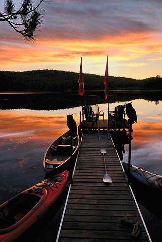Sun Setting on Diamond Lake by anj_p 3.4m, I just returned from Kaszuby in Madawaska Valley, Ontario after a short retreat and relaxation. Ever