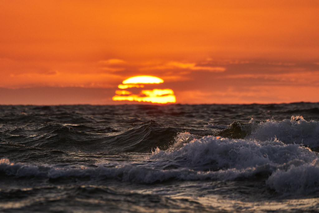 Baltic Sunset | Radek Kucharski | Flickr