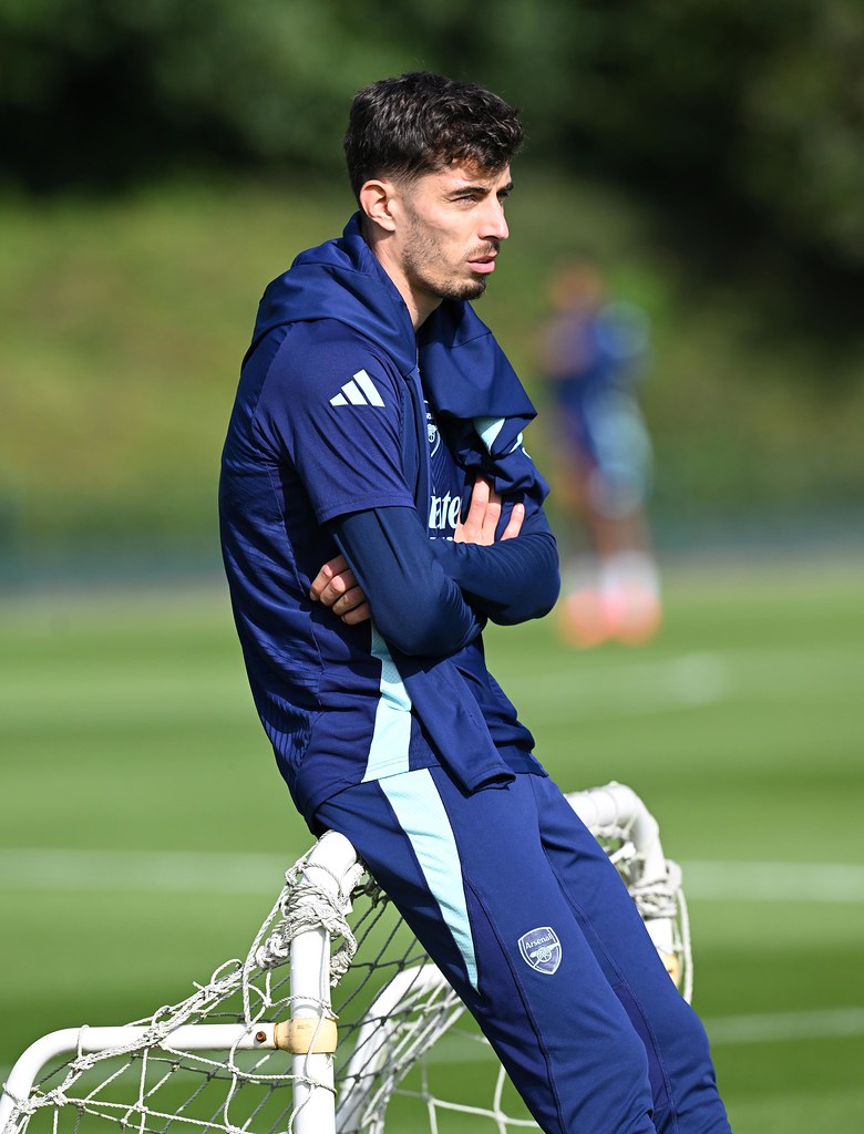 Arsenal Training Session | LONDON COLNEY, ENGLAND - OCTOBER … | Flickr