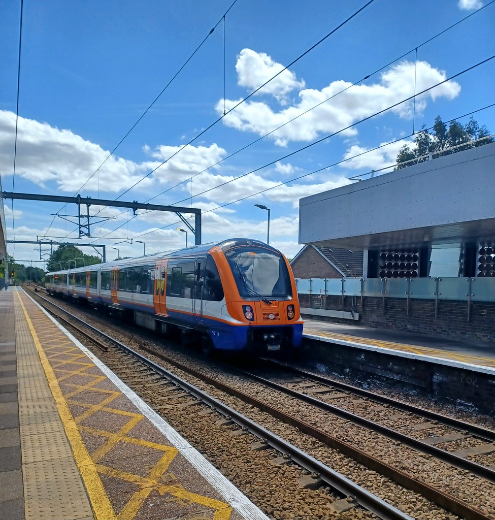LONDON OVERGROUND 710. | London Overground Class 710 No.7101… | Flickr