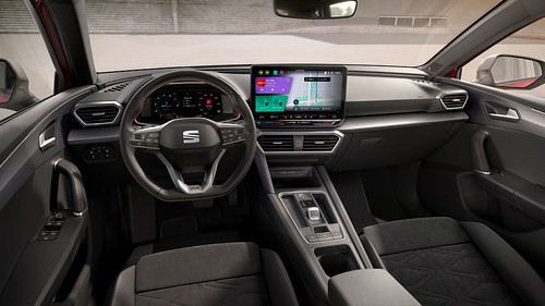 SEAT Leon Atualizado: Novas motorizações e interior modernizado a partir de 31.595€