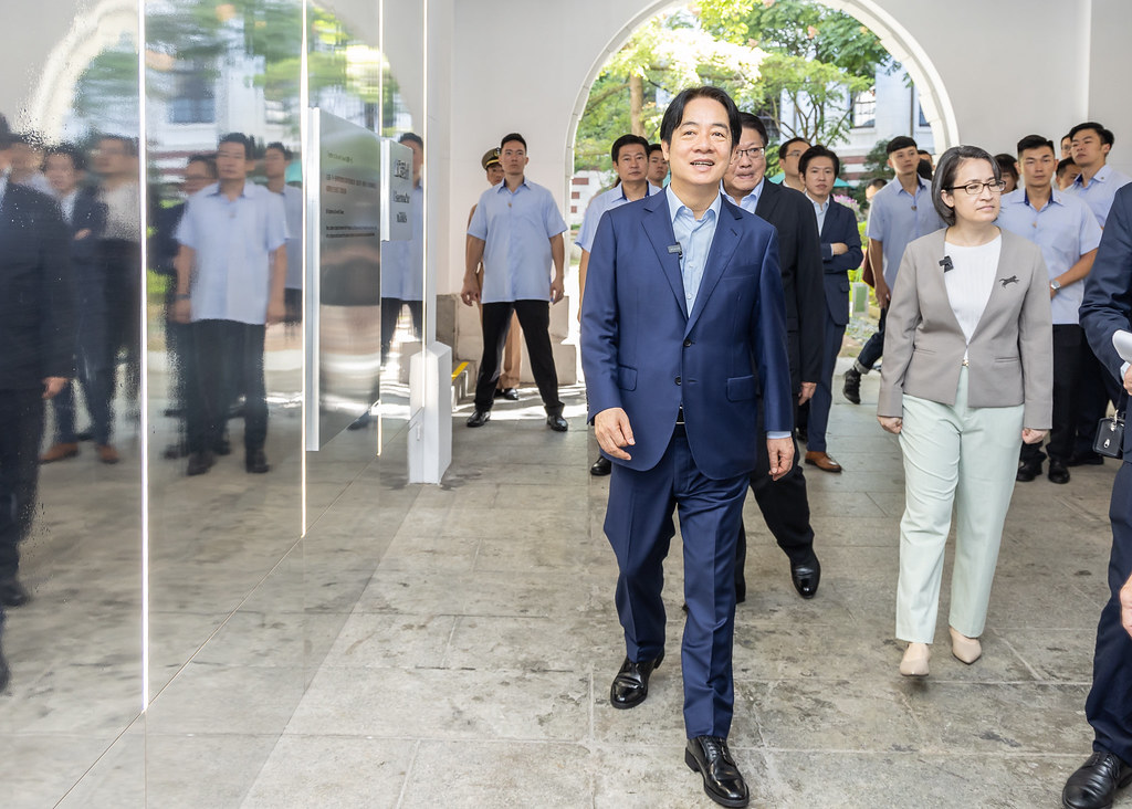 10.19 總統偕同副總統出席總統府全新常設展「民主方舟:臺灣永續前行」暨漫畫特展「超!台!漫!--漫畫裡的臺灣百味… | Flickr