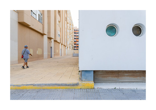 3515. | by martincolomes