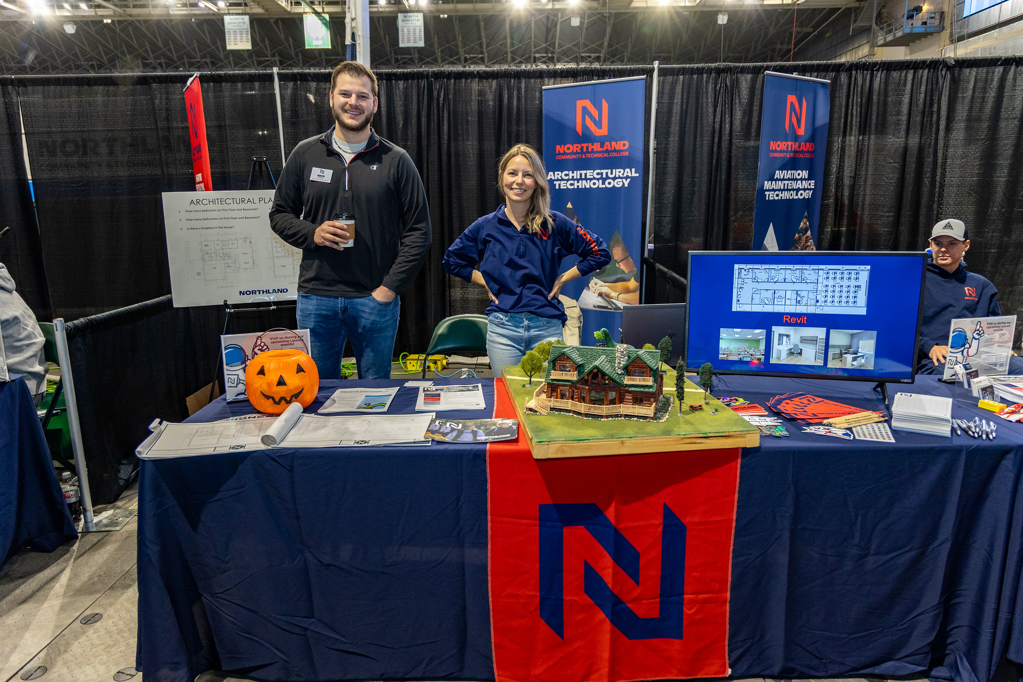20241023-edc-mkt-northern-valley-career-expo-2024-7