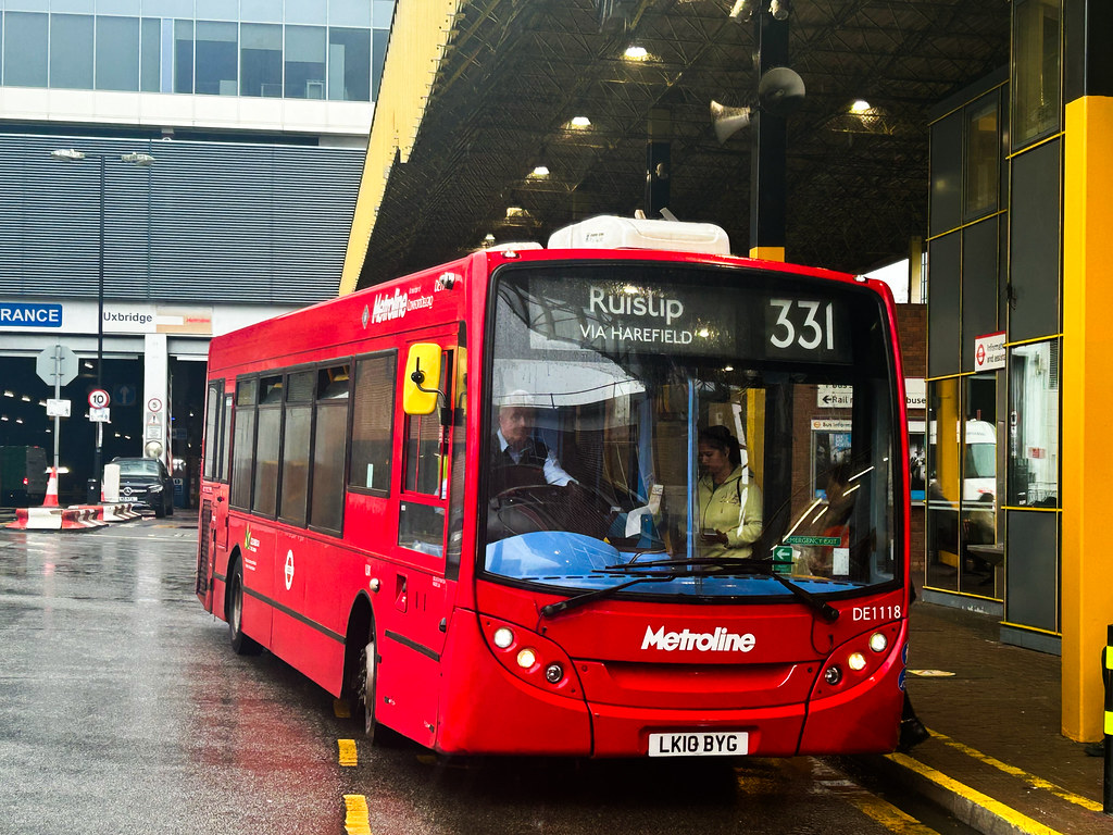Metroline West | DE1118 LK10BYG | Route 331 | Uxbridge Bus… | Flickr