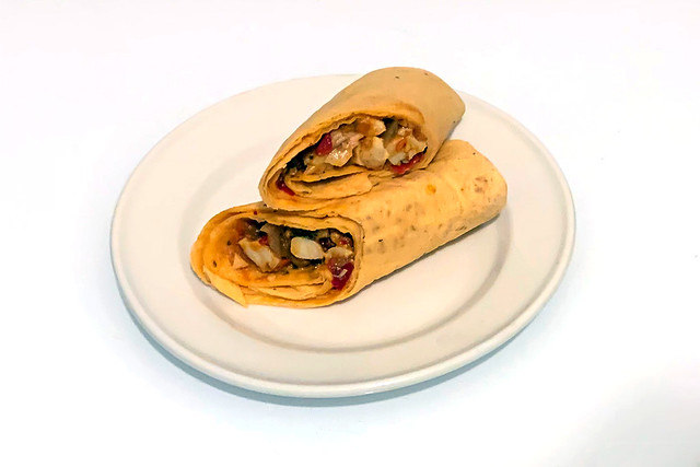 Chicken Bombay Wrap - Served / Serviert