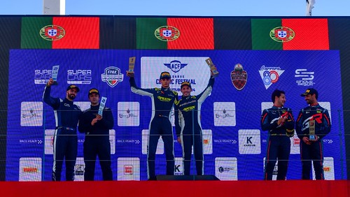 Vitória em Dobro: Toyota GR Supra GT4 EVO Conquista o Algarve