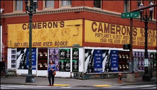 IMG_1925 Cameron's Books and Magazines (1938–2021)
