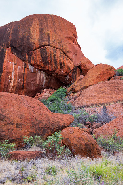 Majestic Red Rock Formation in Australia’s Outback
