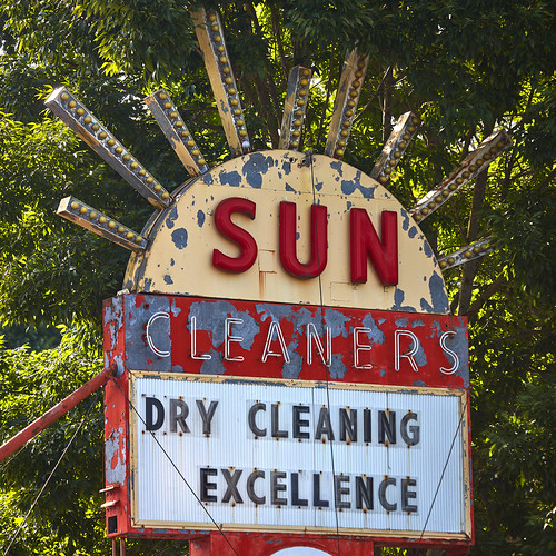 Sun Cleaners | by Vintage Neon Project