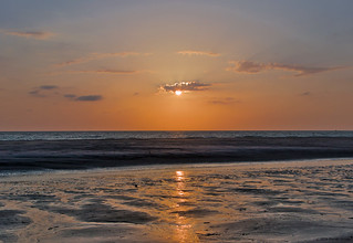 Flickr photo: Sunset @ Plage de l'Amélie