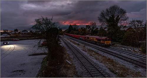 The Dog @ Dawn by Terry 47401, Under a muted sunrise 66059 clatters over Water Orton East Junction heading 6M09 23:13 Dowlow to Wal