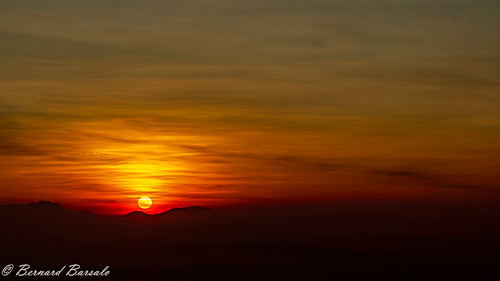 Soleil levant / Sunrise by (bbarsalo), Mont Bromo, Kabupaten de Pasuruan, Java oriental, Indonésie24105mm clouds dusk indonesia indonésie l