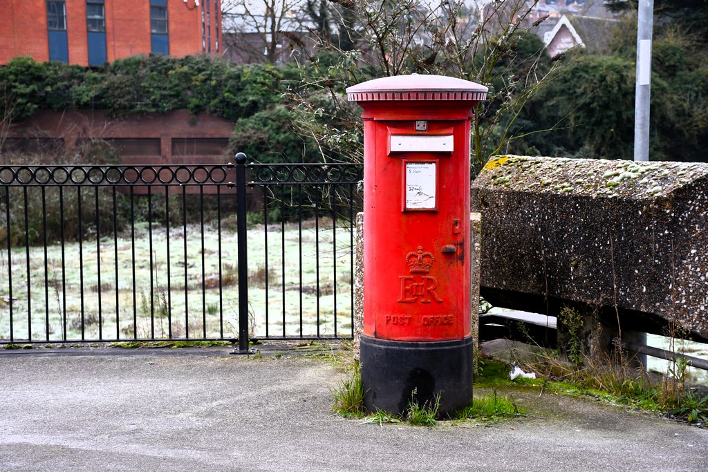 Reading Post Box Disused Postbox, Reading | Next to The Hexagon, and behind B… | Flickr