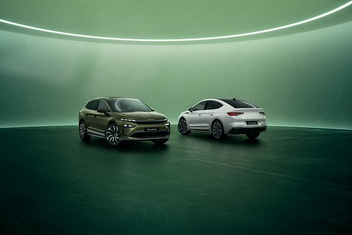 Škoda apresenta o novo Enyaq com design renovado e maior autonomia