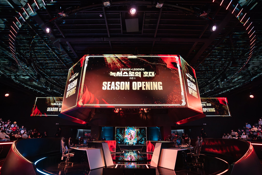 SEASON OPENING (31)