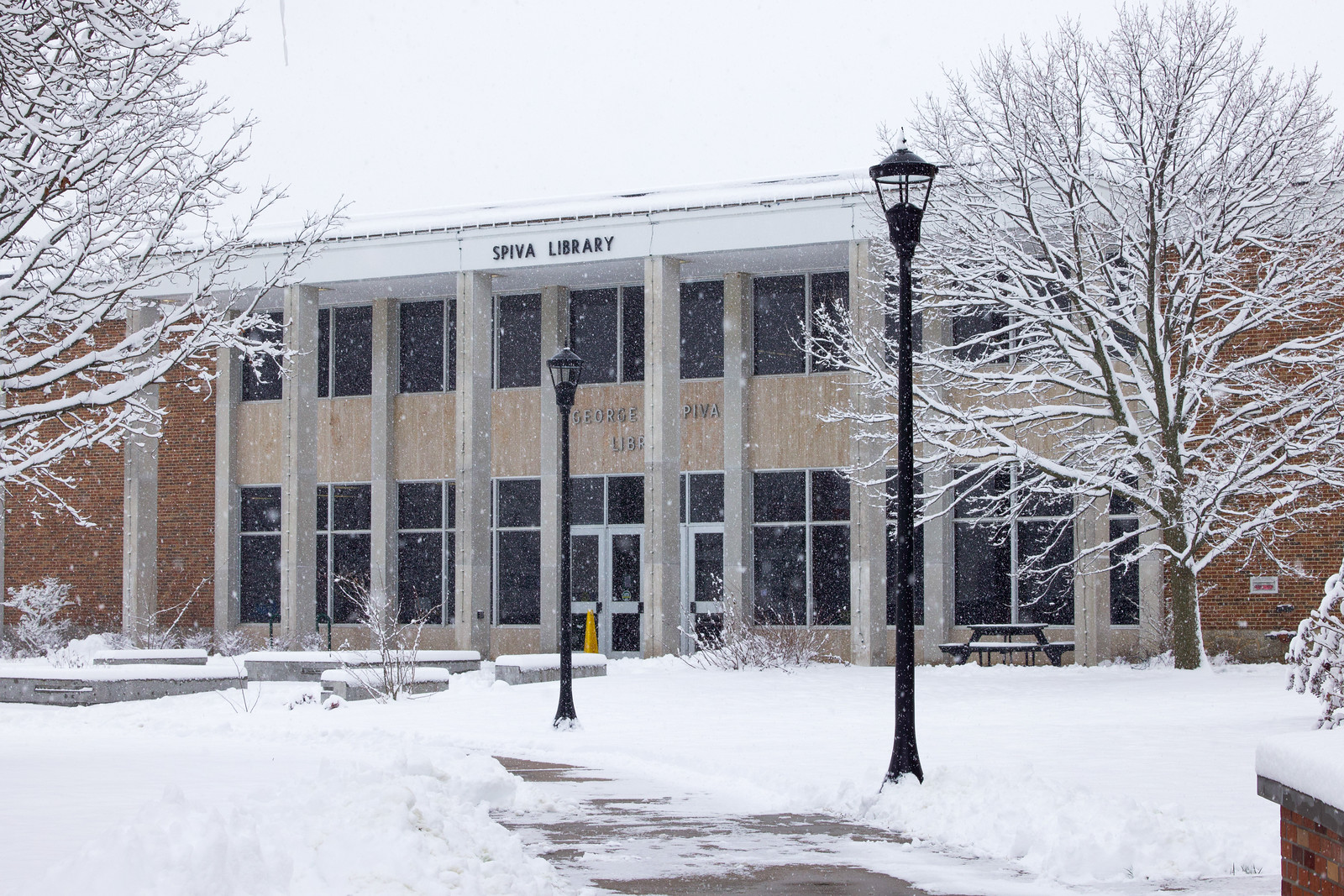 Snow Rfp For University Snow on Campus Spring 2025 | Flickr
