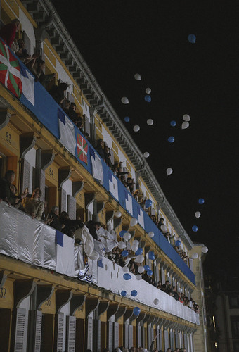 San Sebastian eguneko bandera igoera 2024