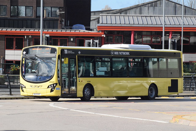 FGM 69509 @ Middleton bus station