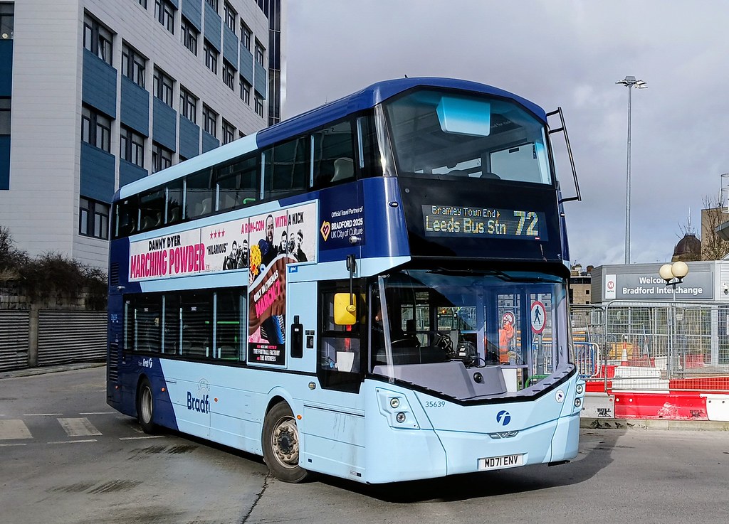 First Bus 71032 First Bradford- MD71 ENV (35639) | Seen operating Route 72 s… | Flickr