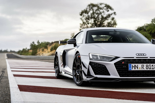 Audi R8 regressa em 2027 como PHEV com tecnologia Lamborghini