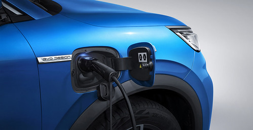 BYD apresenta a Super e-Platform que permite carregar 400km em 5 minutos