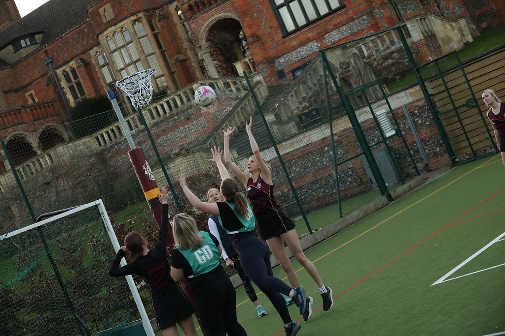 Staff vs Year 13 Netball, March 2025 | Flickr