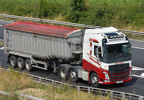 MDS Distribution     A16DMK | by Harry's On The Road Truck Photos